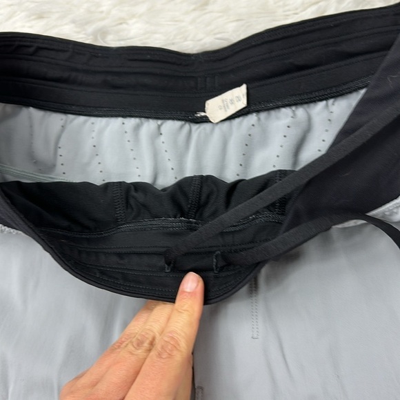 Men's Lululemon Shorts Unlined - Picture 2 of 7